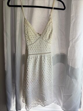 Abercrombie Lace Dress in Cream